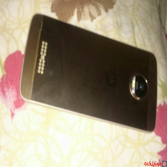 Moto Z  Motorola 