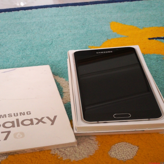 Galaxy A7 (2016)  Samsung 